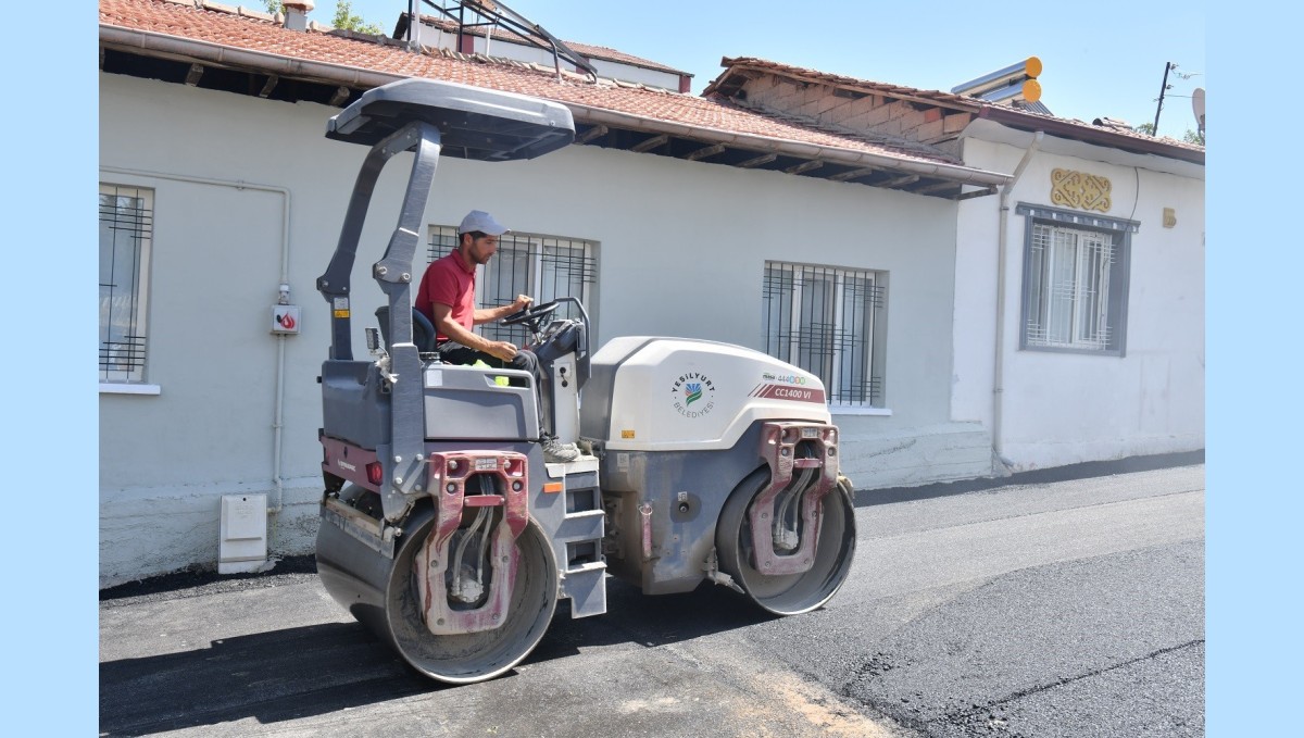 Aşağıbağlar Mahallesi'nde yol konforu artıyor