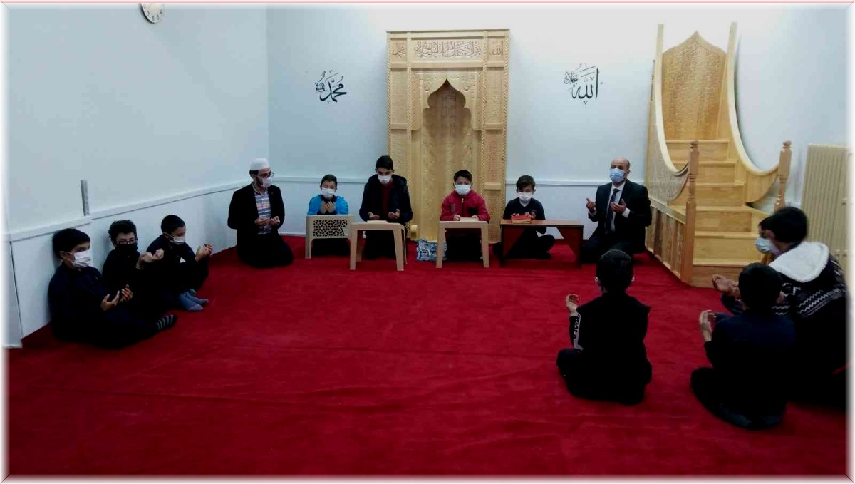 Âşık Müdami vefat yıl dönümünde unutulmadı