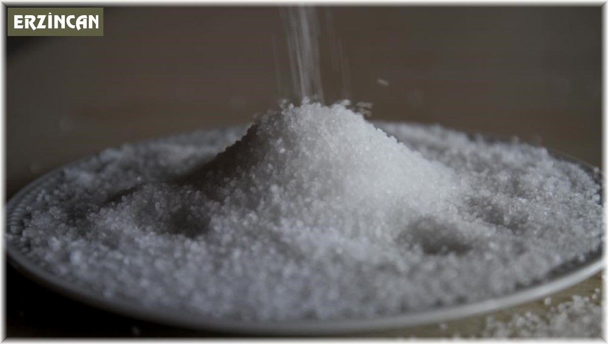 Aşırı tuz tüketimi kalp hastalığı, felç ve erken ölüm riskini artırır