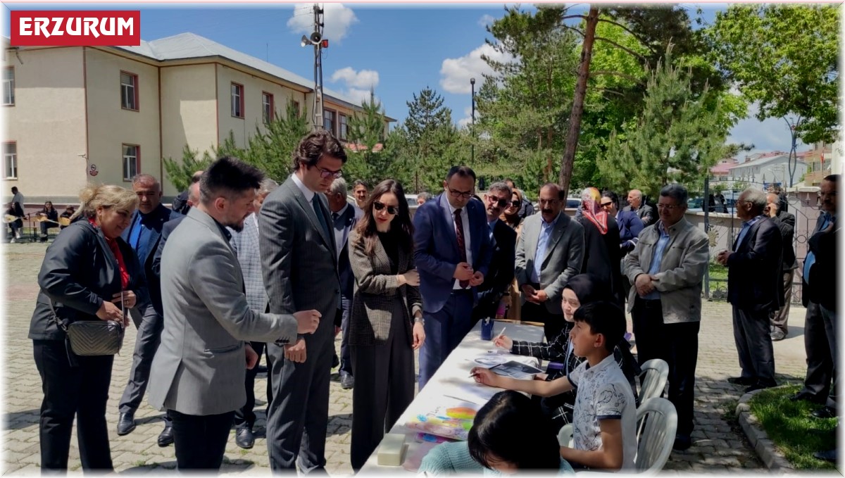 Aşkale'de Halk Eğitim Merkezi'nden yıl sonu sergisi