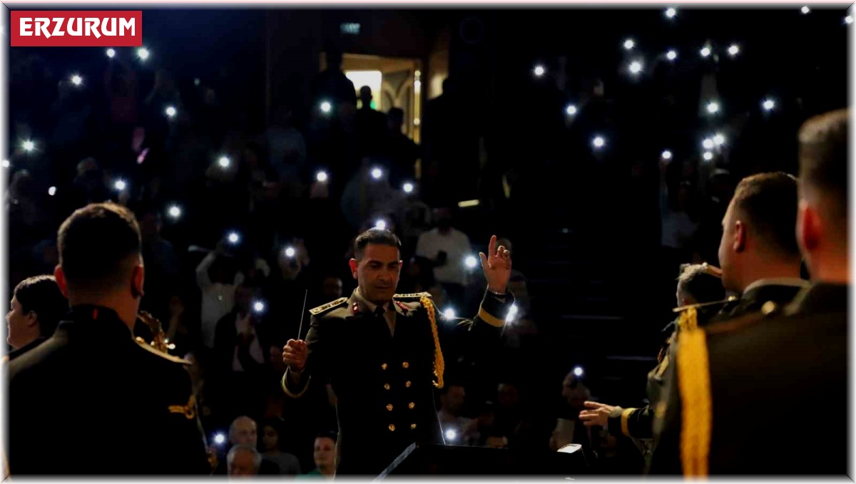 Askeri bandodan 19 Mayıs'a özel konser