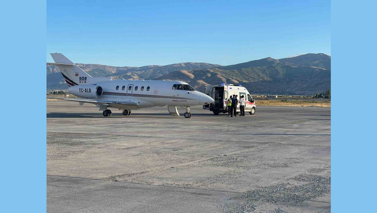 Astım ve hipertansiyon hastası, uçak ambulansla Ankara'ya sevk edildi