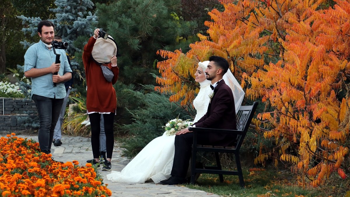 Ata Botanik Park'ın sonbahar renkleri büyülüyor