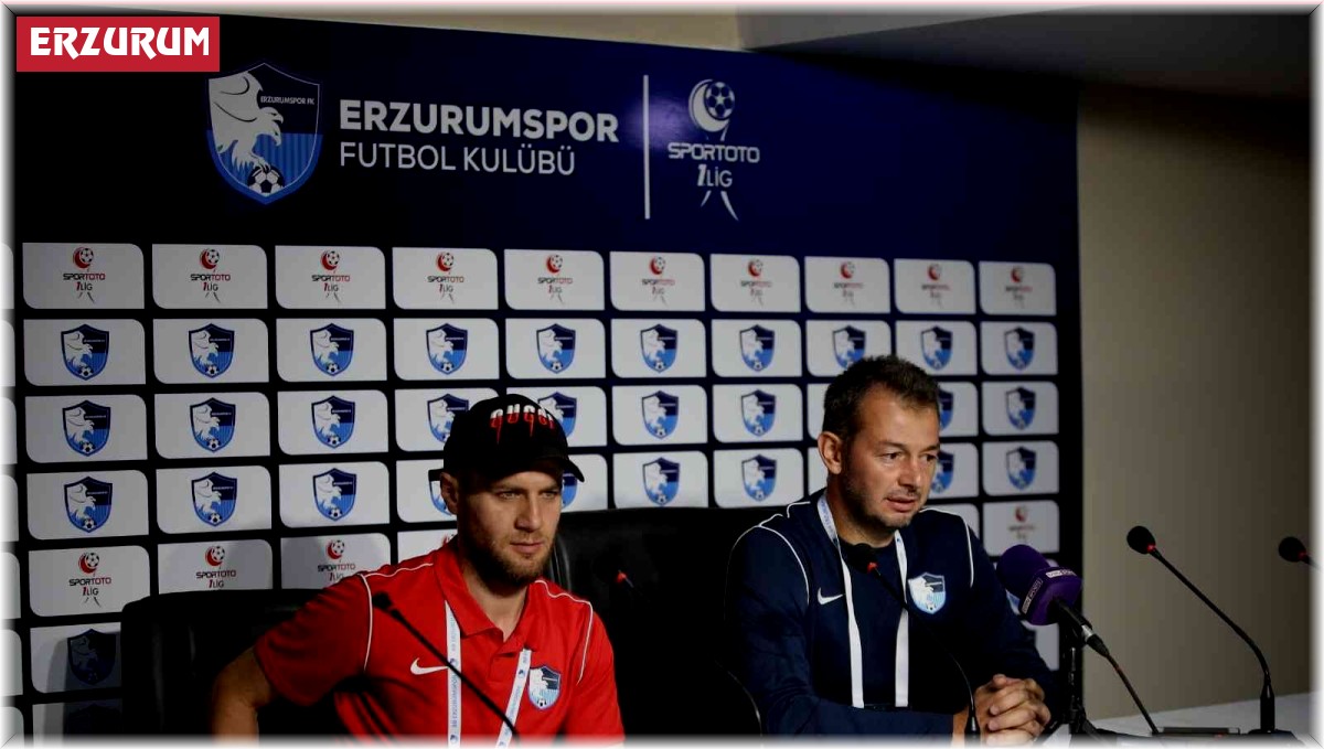 Atacan Öztürk: "Futbolcu kardeşlerimiz yüreklerini ortaya koyuyorlar"