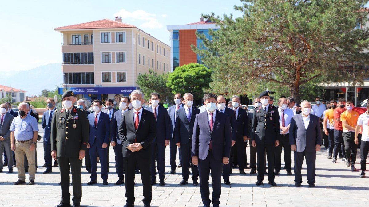 Atatürk'ün Erzincan'a gelişinin 102. yıl dönümü törenle kutlandı