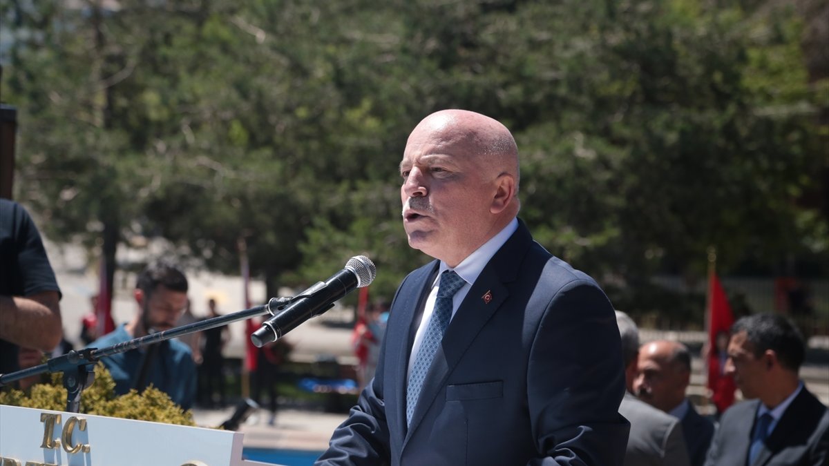 Atatürk'ün Erzurum'a gelişinin 103. yıl dönümü törenle kutlandı