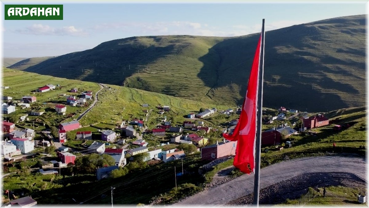 Atatürk'ün silueti görülmeye başlandı