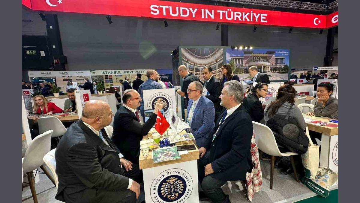 Atatürk Üniversitesi, Avrupa'nın en büyük eğitim fuarlarından EAIE 2025'te yer aldı