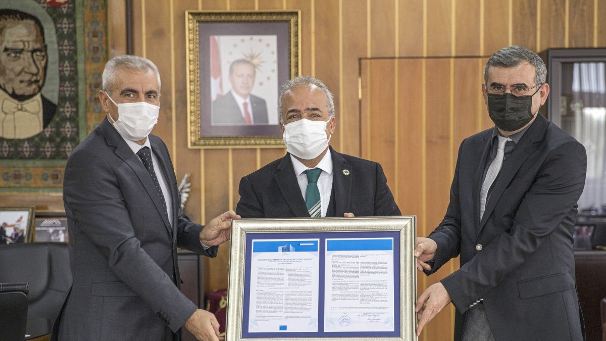 Atatürk Üniversitesi Eche Kalite Sertifikası ile ödüllendirildi