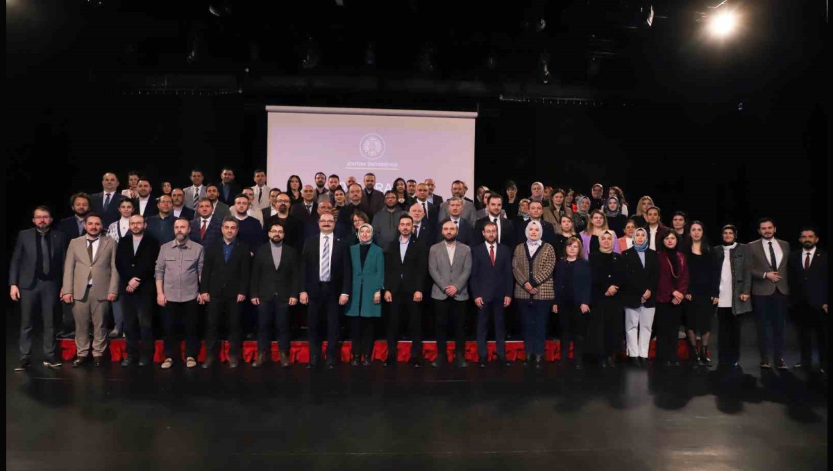 Atatürk Üniversitesi'nde bilimsel teşvik ödülleri sahiplerini buldu