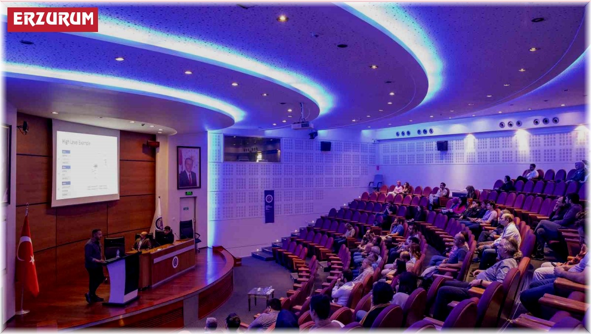 Atatürk Üniversitesi'nde yapay zekâ ile yenilikçi yaklaşımlar konuşuldu