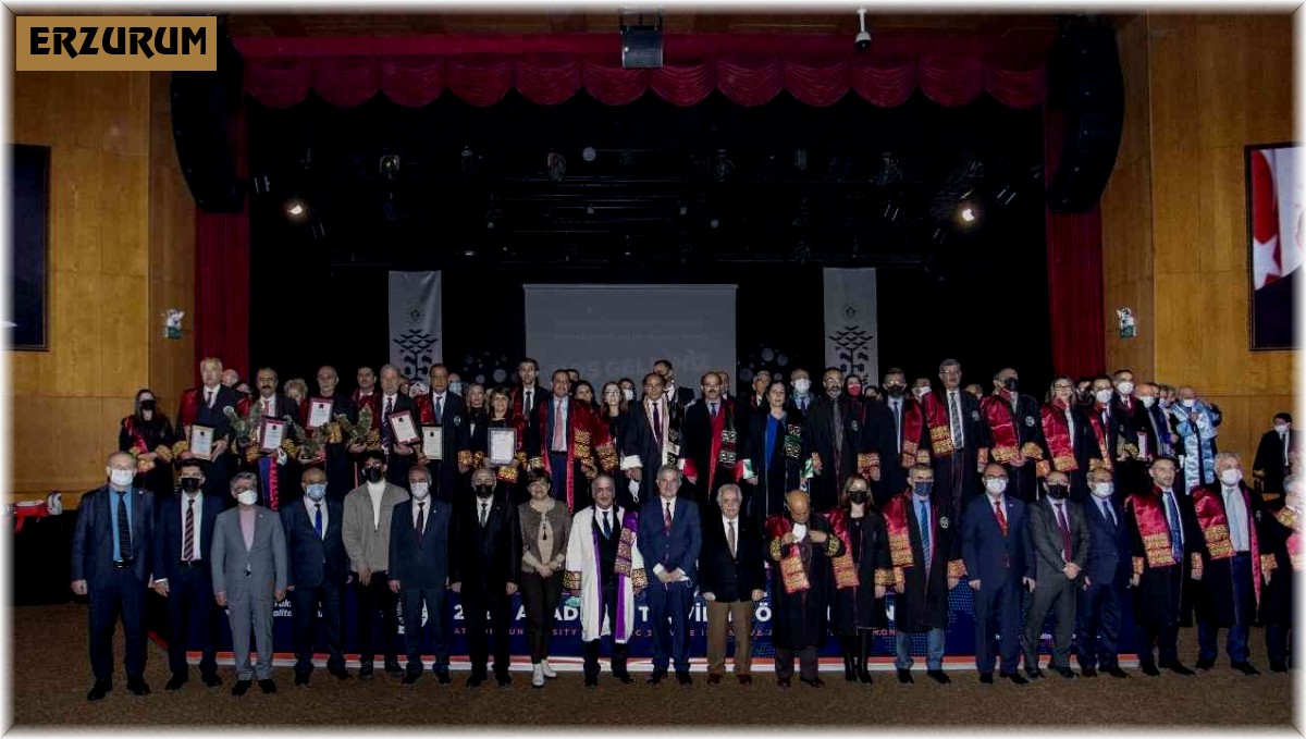 Atatürk Üniversitesi'nde YÖKAK kurumsal akreditasyon belgesi takdim töreni