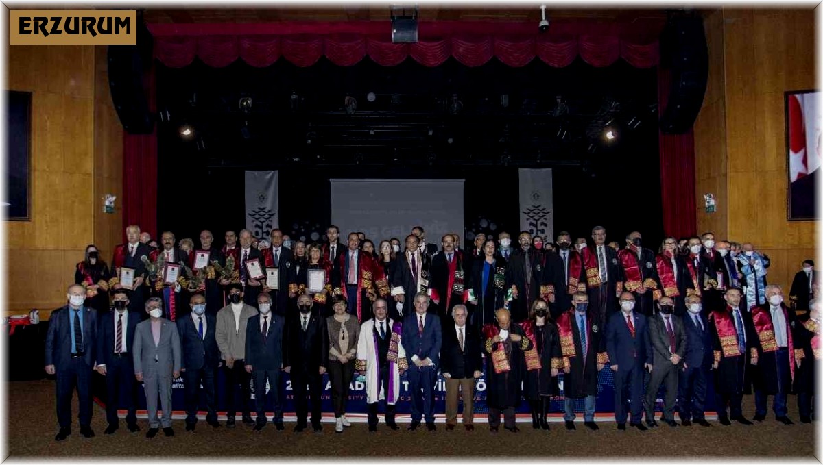 Atatürk Üniversitesi'nde YÖKAK kurumsal akreditasyon belgesi takdim töreni