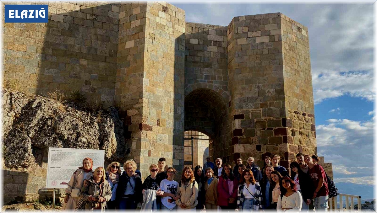 Avrupalı öğrencilerden Harput'a tam not