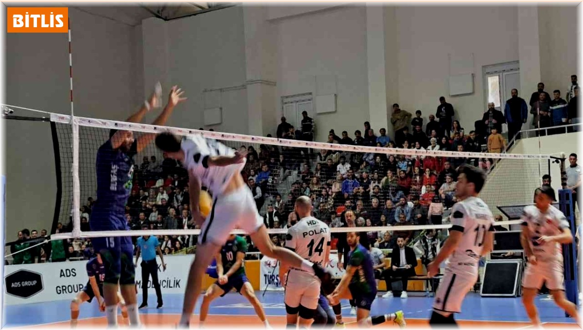 AXA Sigorta Efeler Ligi: TÜRŞAD: 0 - Bursa Büyükşehir Belediye Spor: 3