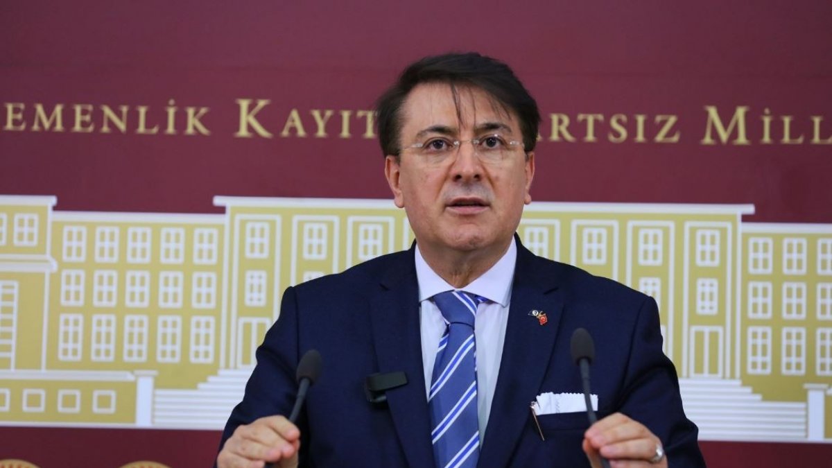 Aydemir'den negatif siyasete tepki
