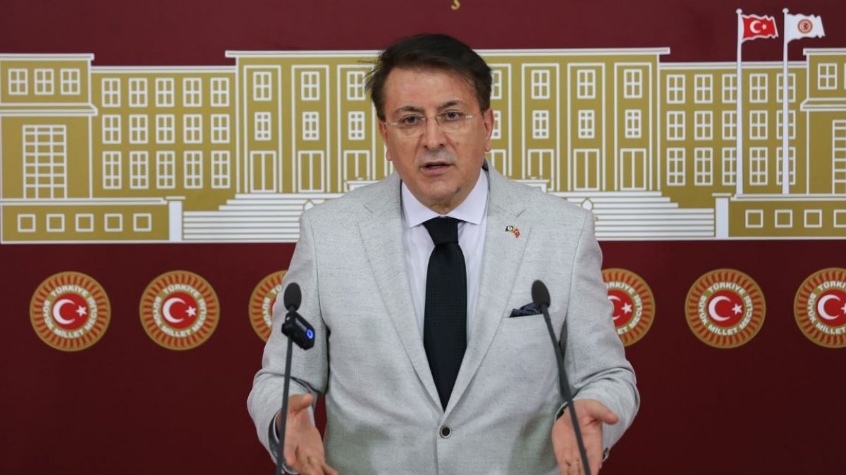 Aydemir: 'Erzurum'a gelin belediyeciliği öğrenin'
