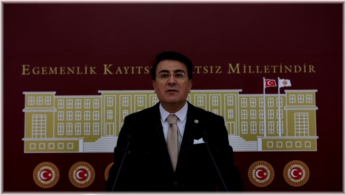 Aydemir: 'Şehitlerini unutan, bu milletin parçası değildir'