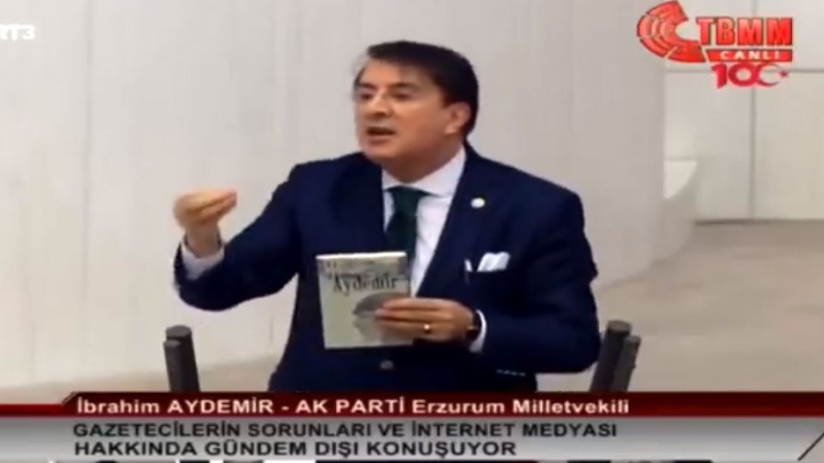 Aydemir TBMM'de gazetecilerin beklentilerini paylaştı
