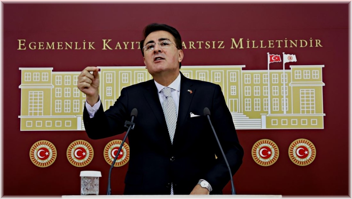 Aydemir: 'Yerel gazeteler bizim için can simididir'