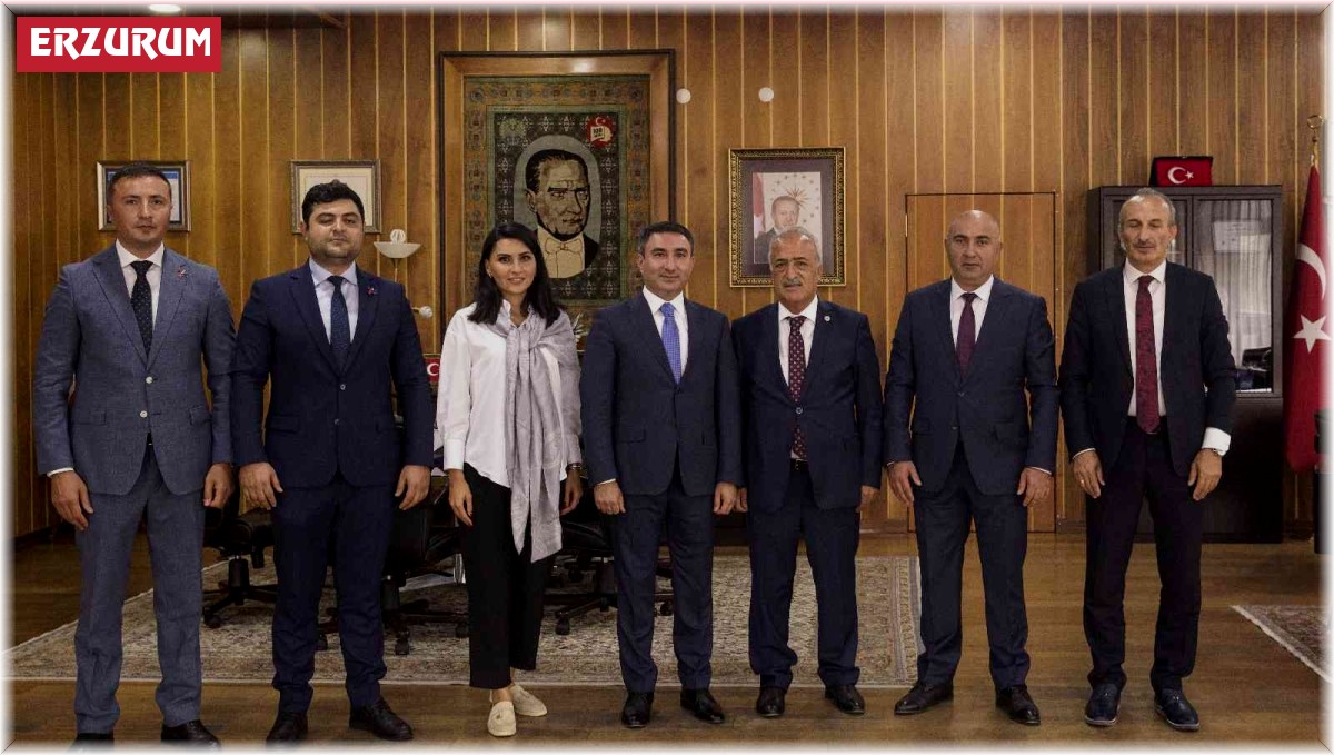 Azerbaycan Heyeti, Rektör Çomaklı'yı ziyaret etti