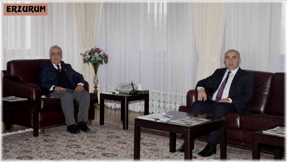 Azerbaycan Kars Başkonsolosu Guliyev'den Rektör Çomaklı'ya ziyaret