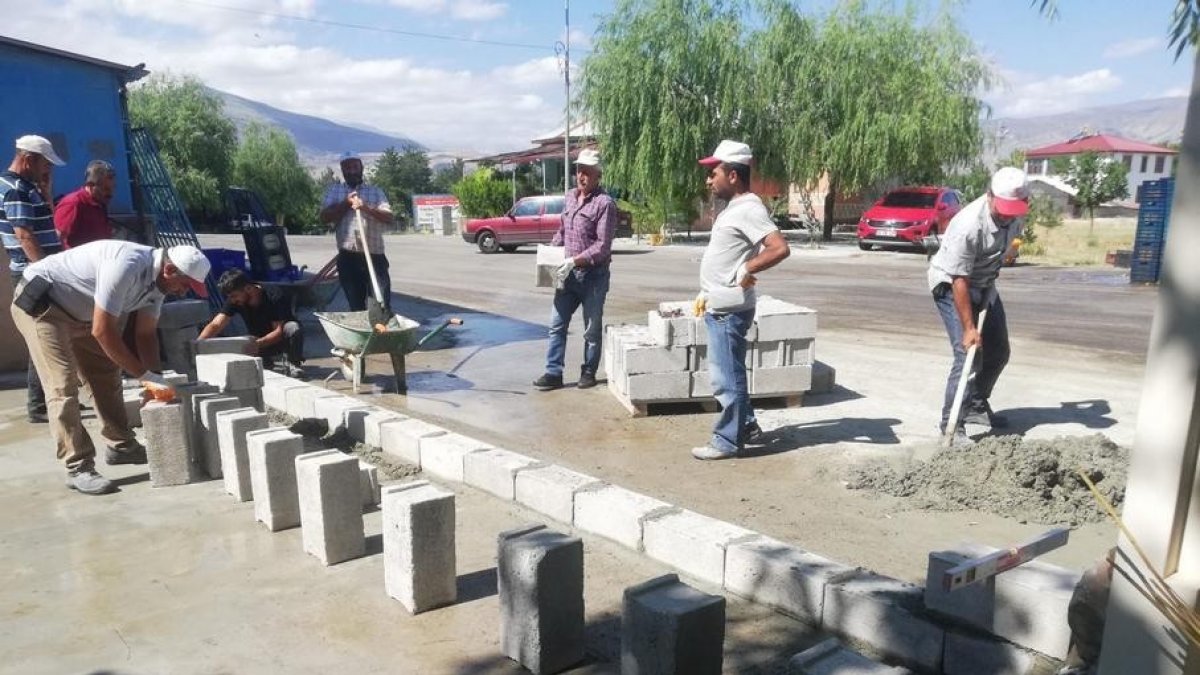 Aziz Baba Türbesinin çevre düzenlemesi yapıldı