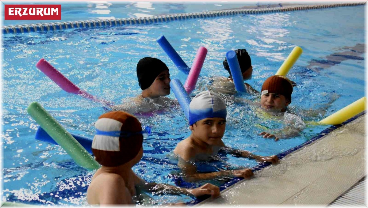 Aziziye'de ücretsiz yüzme kursları başlıyor