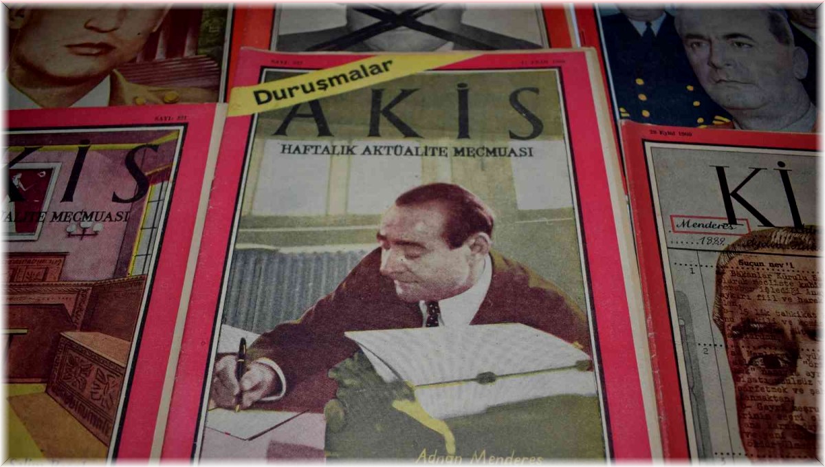 Babasının arşivinden çıkan 60 yıllık dergilere gözü gibi bakıyor