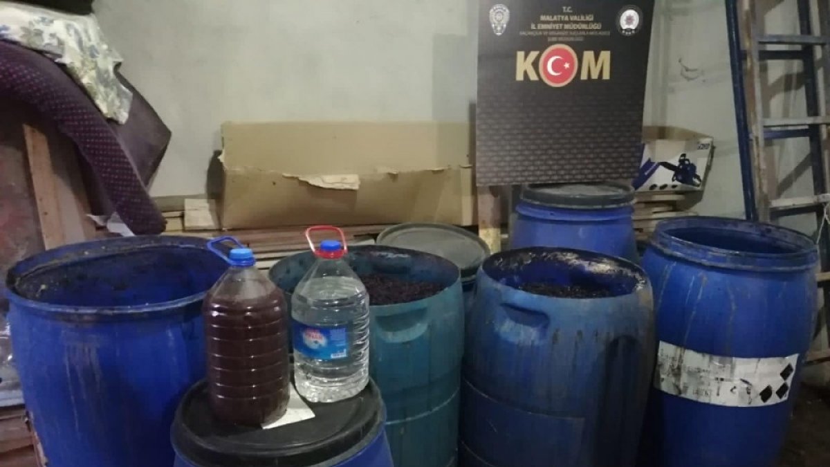 Bağ evinde kaçak rakı ele geçirildi