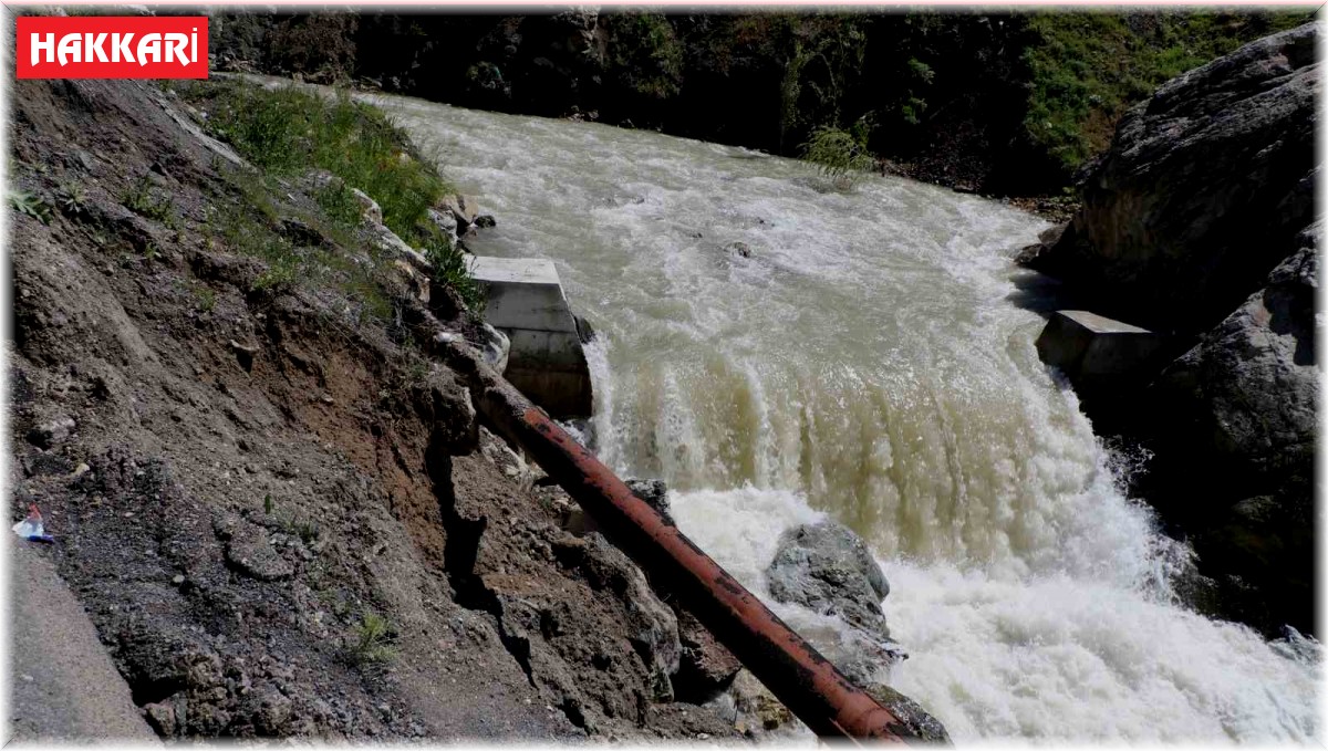 Bağlar alternatif yolu yeniden ulaşıma açıldı
