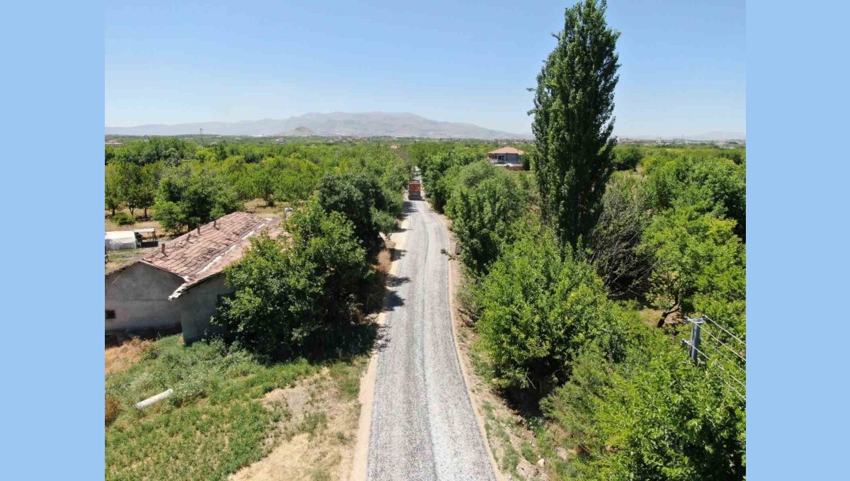 Bahçelievler Mahallesi'nin yol sorunu çözüldü