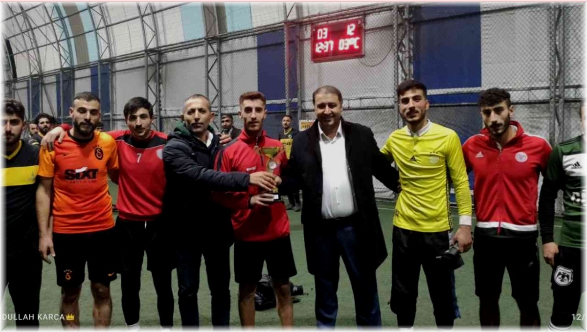 Bahçesaray'da futbol turnuvası