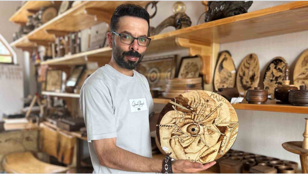 Bahçesaray'ın ceviz ağaçları sanat eserine dönüşüyor