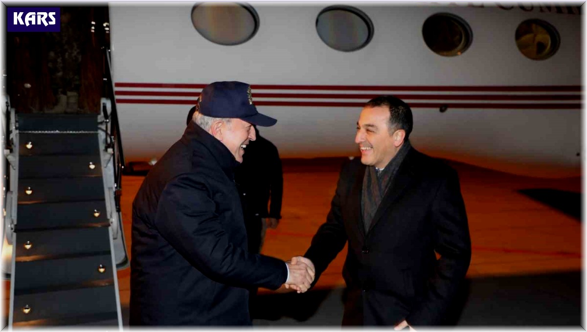 Bakan Akar, Kış Tatbikatı için Kars'a geldi