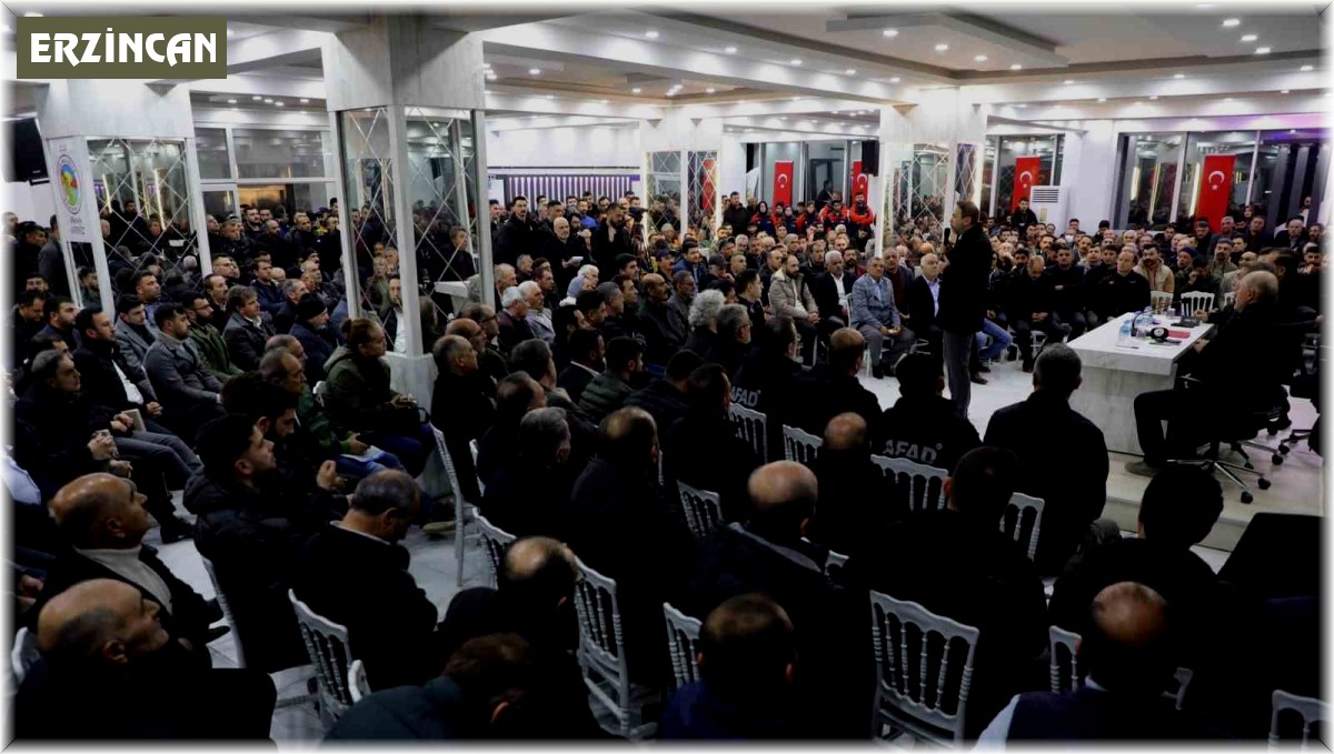 Bakan Bayraktar İliç halkıyla bir araya geldi