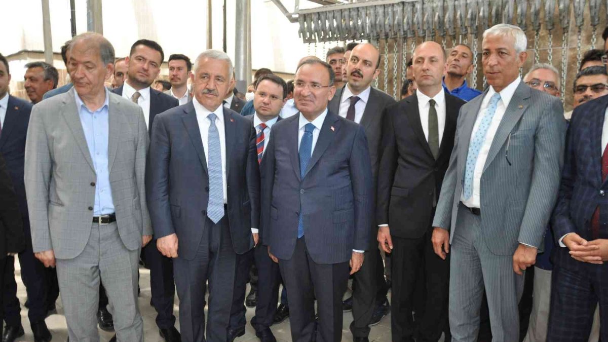 Bakan Bozdağ Kars'tan duyurdu: