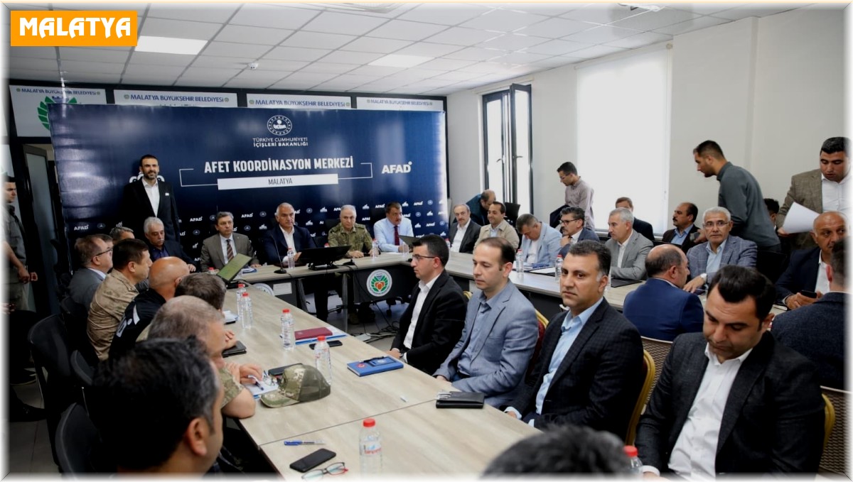 Bakan Ersoy, Malatya'da istişarelerde bulundu