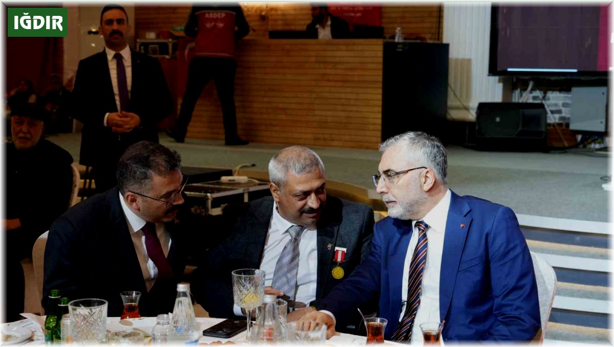 Bakan Işıkhan şehit aileleri ve gazilerle iftarda buluştu