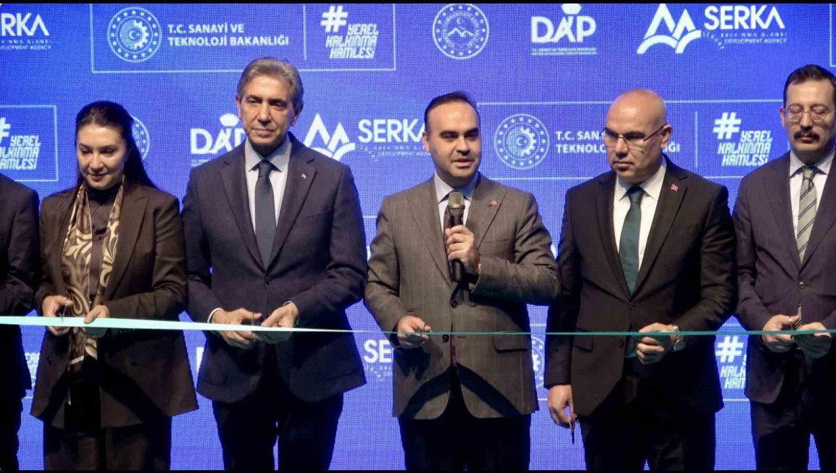 Bakan Kacır Ağrı'daki Yatırım ve Destekleri Açıkladı
