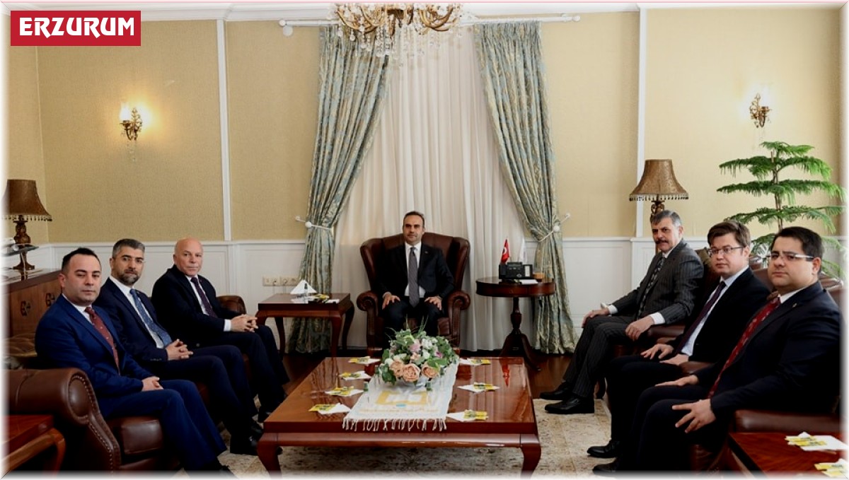 Bakan Kacır'dan Valilik ve Büyükşehir Belediyesi'ne ziyaret