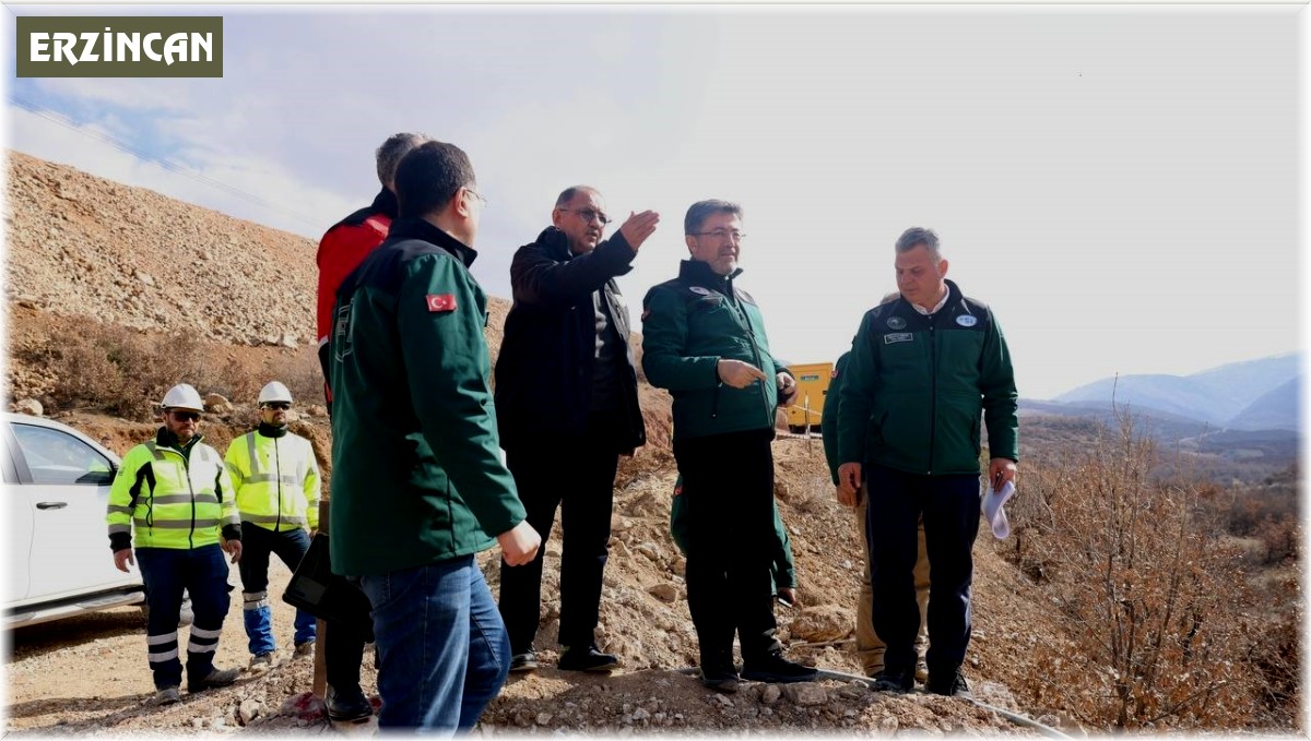 Bakan Özhaseki: "9 noktadan numune alınıyor, şu ana kadar herhangi bir zehirli atığa rastlanmadı"