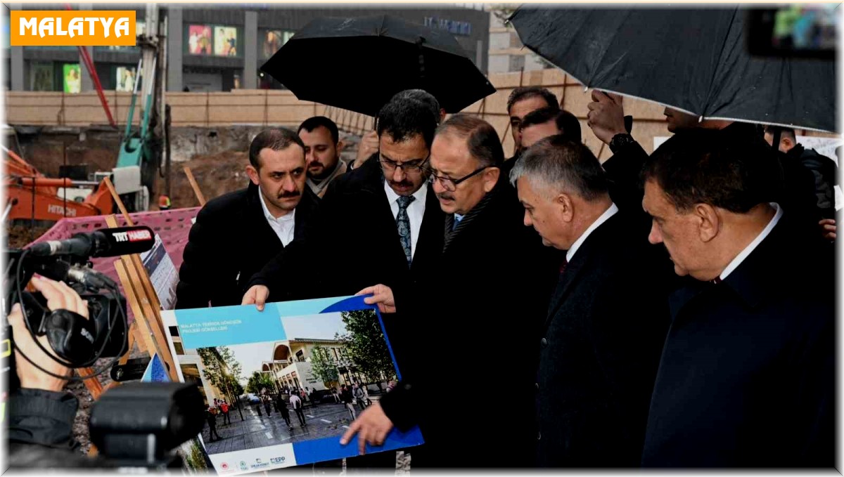 Bakan Özhaseki, Malatya'da çarşı merkezi projesini yerinde inceledi