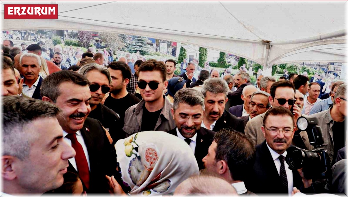 Bakan Tekin'den bayramlaşma programı