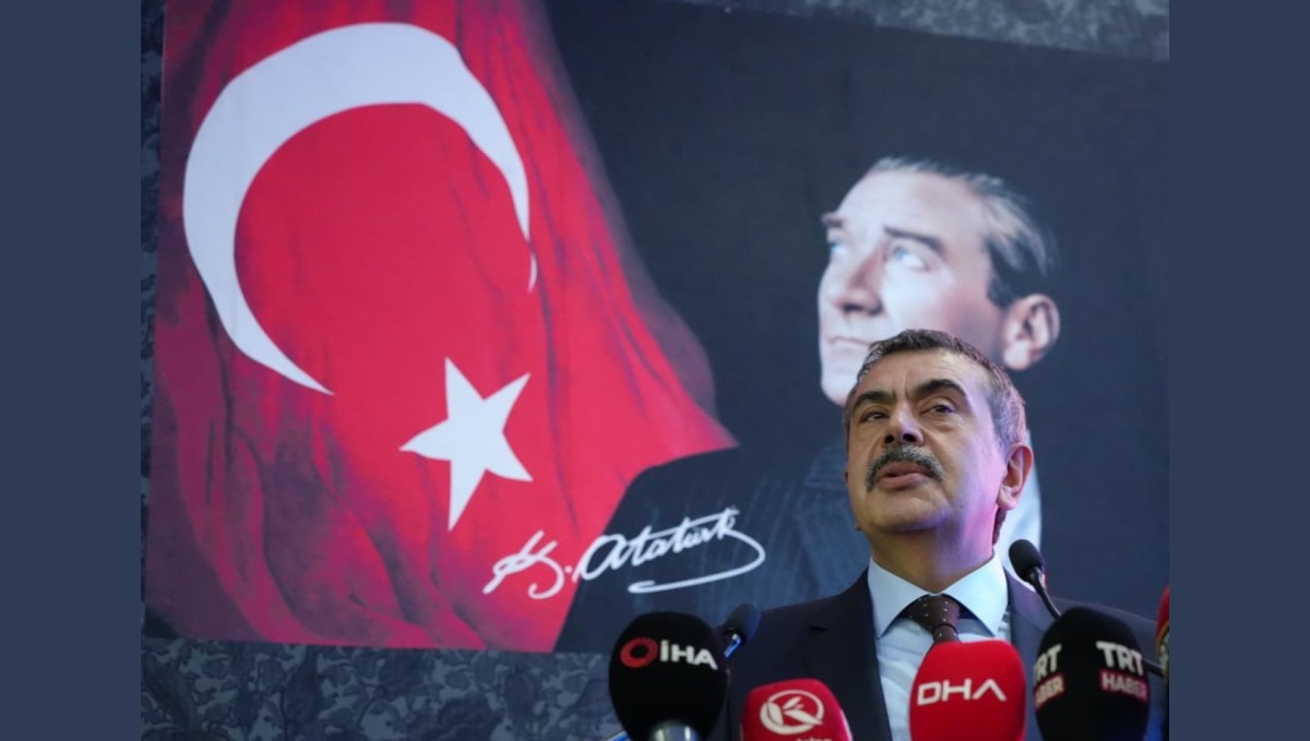 Bakan Tekin: "Merkezi sınırlamayla okul kayıtlarının kapatıldığı bir sistemi hayata geçireceğiz"