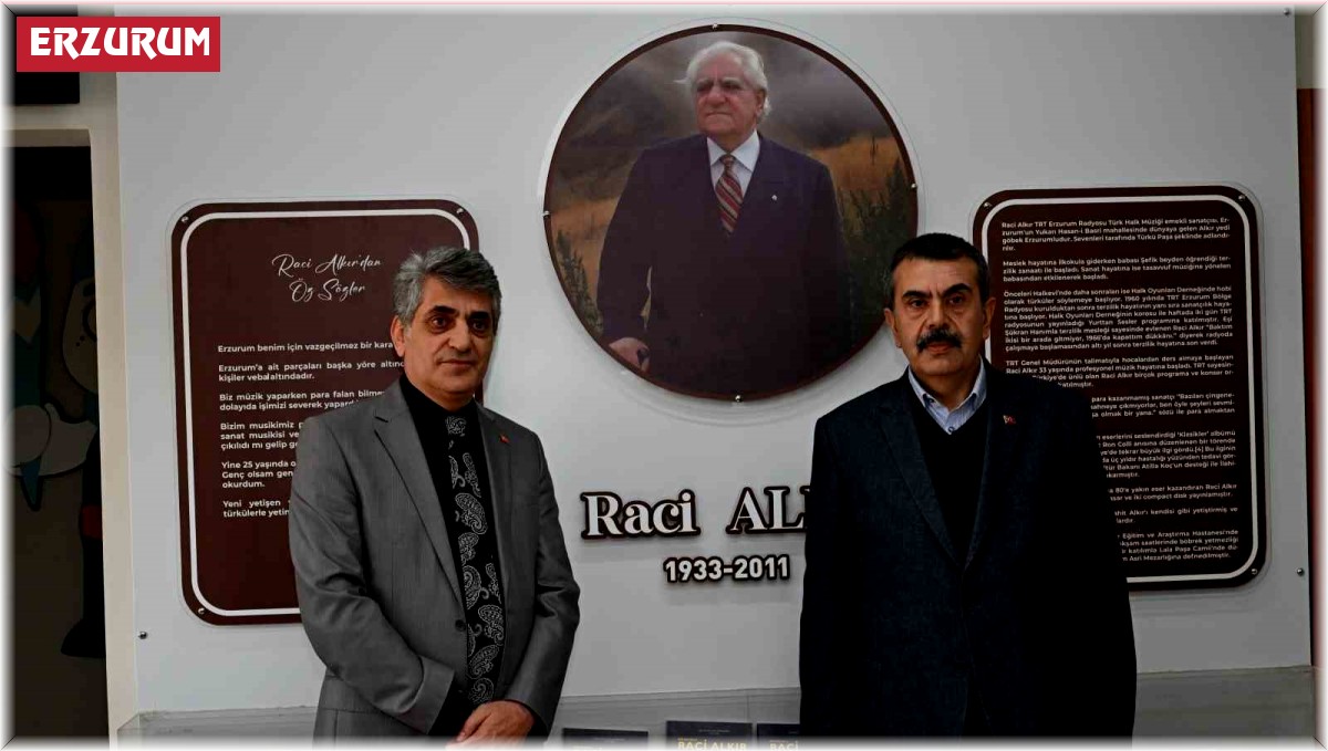 Bakan Tekin; "Raci Alkır Erzurum için bir değerdir"