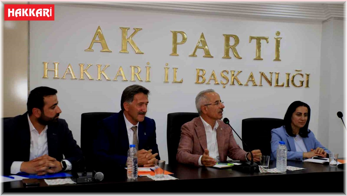 Bakan Uraloğlu, Hakkari'den ayrıldı
