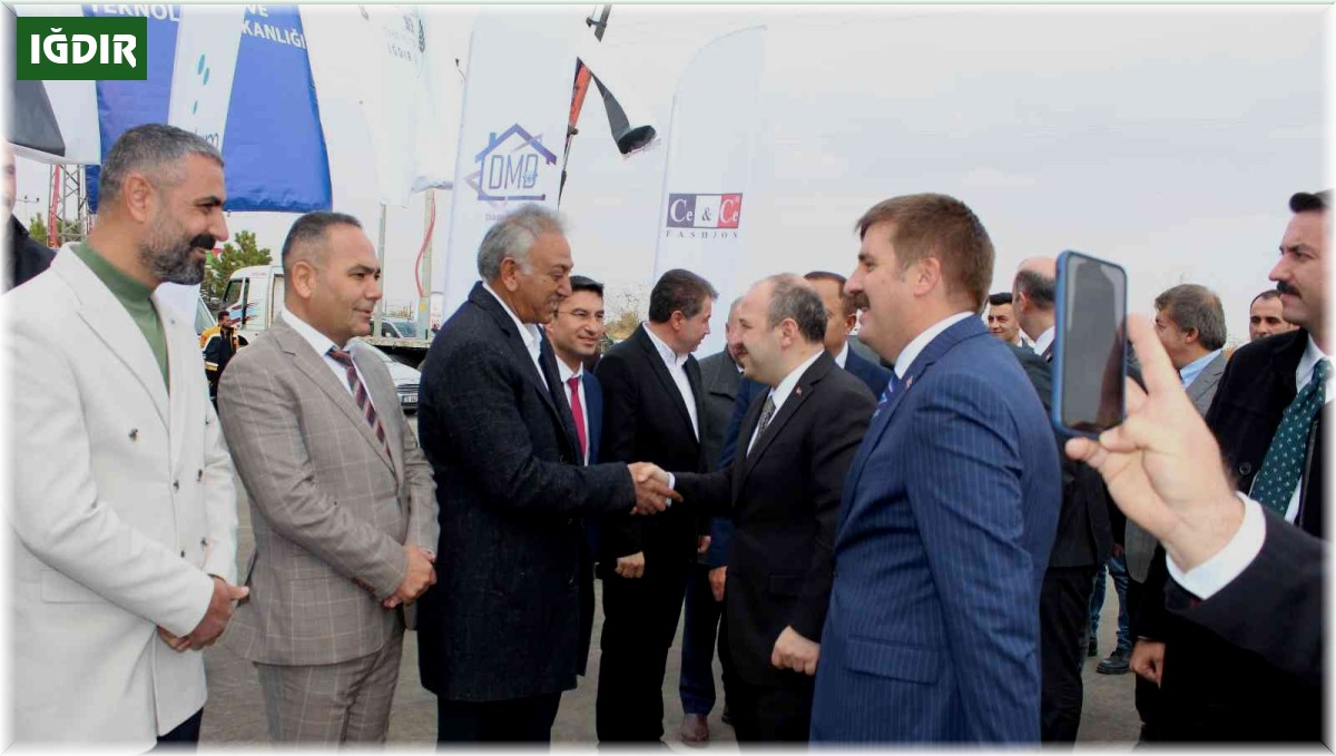 Bakan Varank: "Togg, Cumhurbaşkanımızın liderliğinde 2023 yılında yolların tozunu arttıracaktır"