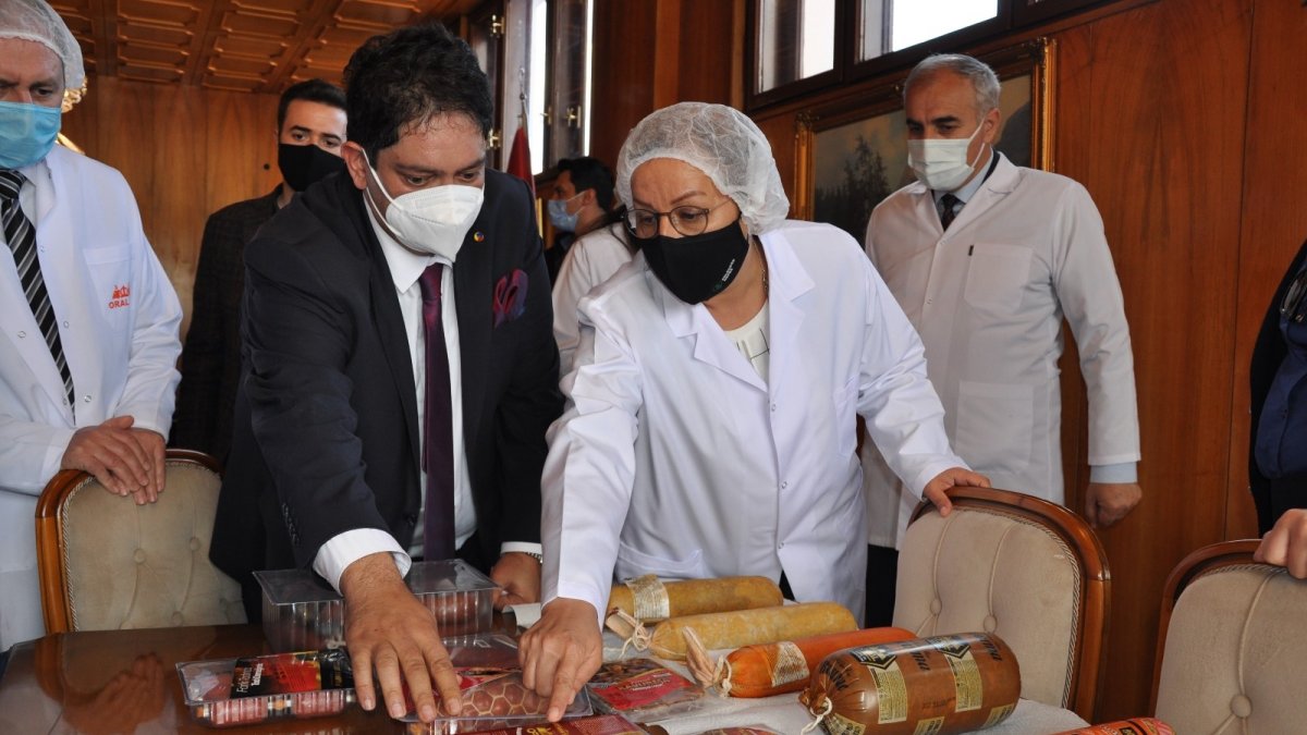 Bakan Yardımcısı Ayşe Ayşin Işıkgece et entegre tesislerini inceledi