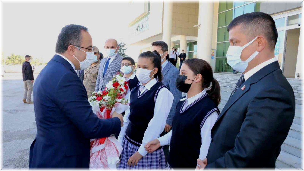 Bakan Yardımcısı Çataklı Erciş'te